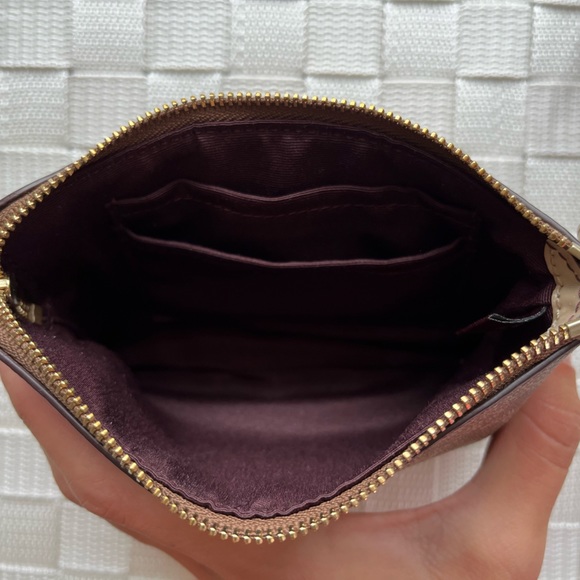 Coach wristlet - Picture 3 of 3